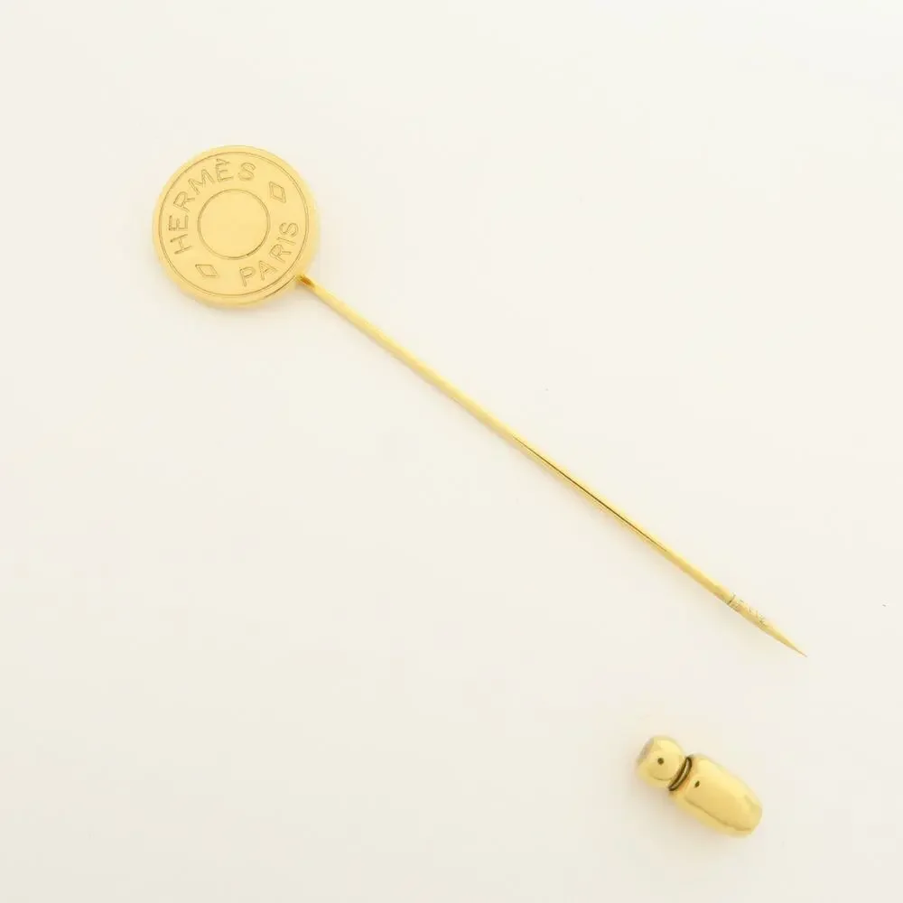 7072 - Hermes Set Of 2 Sellier Metal Pin Brooch Gold